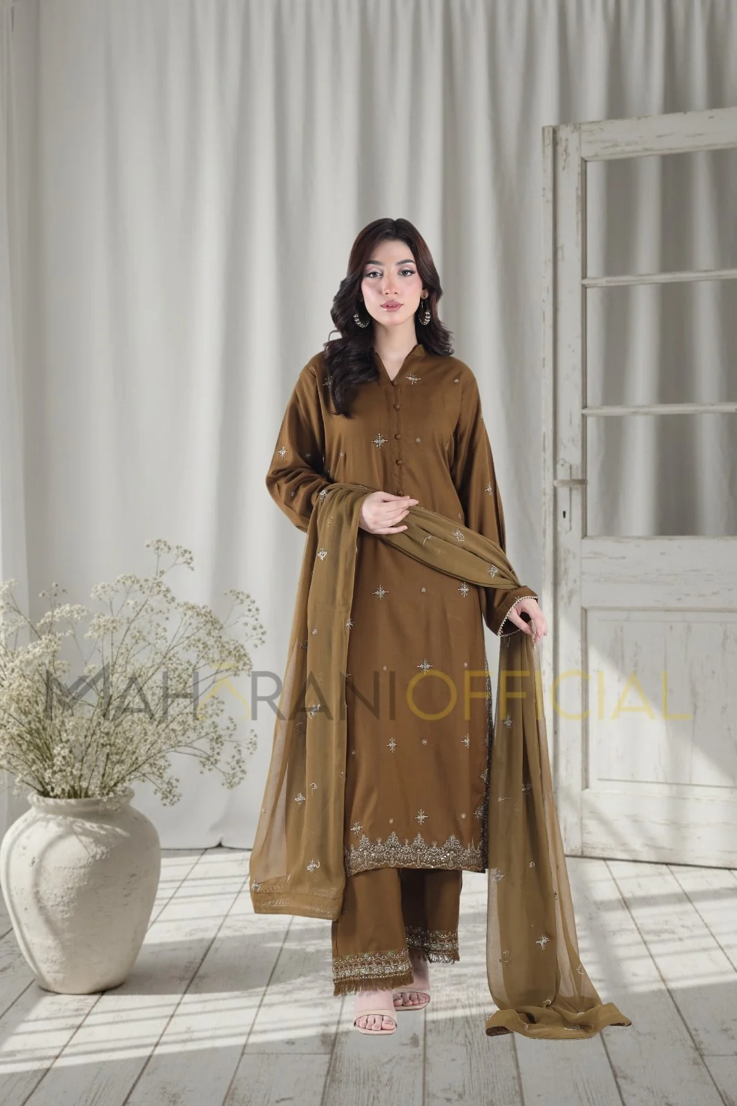 shahmee2 (1) Shahmeen 3 piece ready to wear winter collection for women - Image 1